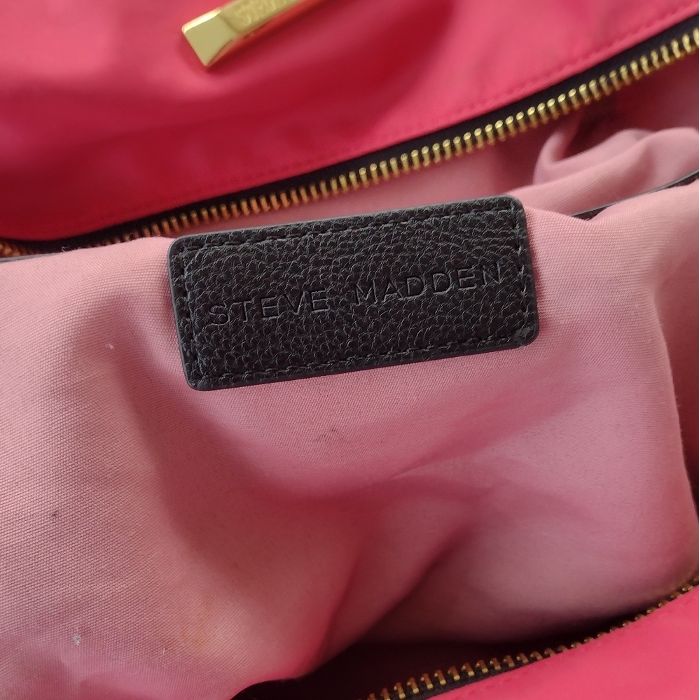 Steven Madden Nylon Logo Zipper Backpack - Picture 6 of 16